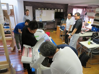 日本エアコンクリーニング協会 第1回縦型洗濯機分解研修会の様子