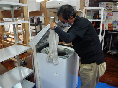 日本エアコンクリーニング協会　第26回縦型洗濯機分解研修会の様子