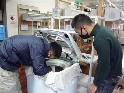 日本エアコンクリーニング協会　第35回縦型洗濯機分解研修会の様子