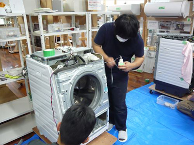 日本エアコンクリーニング協会　第2回ドラム式洗濯機分解研修会の様子