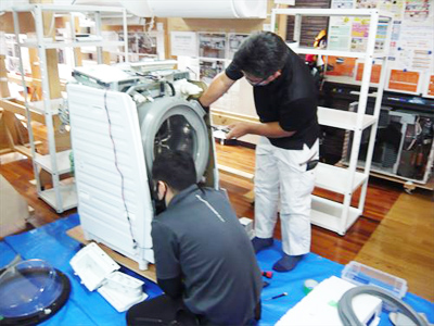 日本エアコンクリーニング協会　第5回ドラム式洗濯機分解研修会の様子