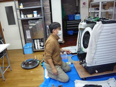 日本エアコンクリーニング協会　第13回ドラム式洗濯機分解研修会の様子