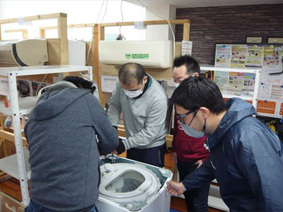 日本エアコンクリーニング協会　第38回縦型洗濯機分解研修会の様子