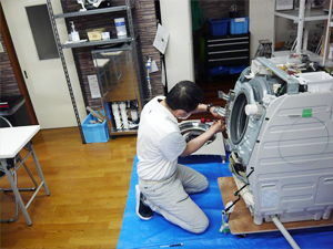 日本エアコンクリーニング協会　第20回ドラム式洗濯機分解研修会の様子