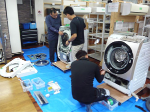 日本エアコンクリーニング協会　第25回ドラム式洗濯機分解研修会の様子