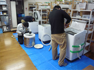 日本エアコンクリーニング協会　第71回縦型洗濯機分解研修会の様子