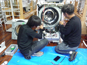 日本エアコンクリーニング協会　第69回ドラム式洗濯機分解研修会の様子