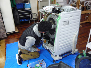 日本エアコンクリーニング協会 第72回ドラム式洗濯機分解研修会の様子