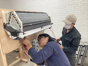 第17回 エアコン福岡教室完全分解研修会風景