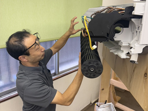 第168回 新宿教室エアコン完全分解研修会風景