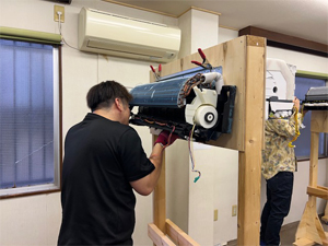 第171回 新宿教室エアコン完全分解研修会風景