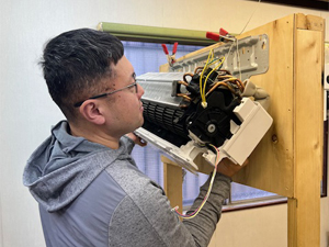 第179回 新宿教室エアコン完全分解研修会風景